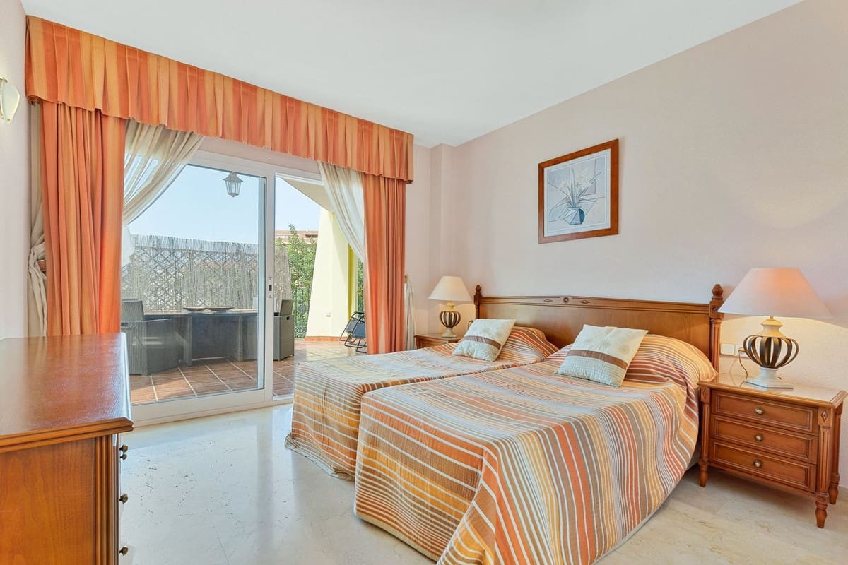 5 sypialnia Willa na sprzedaż w Fuengirola z basenem garażem - 695 000 € (Ref: 9515889)