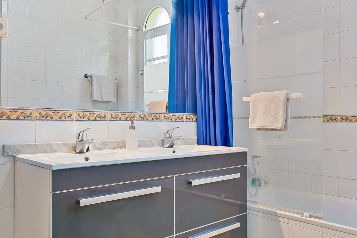 5 sypialnia Willa na sprzedaż w Fuengirola z basenem garażem - 695 000 € (Ref: 9515889)