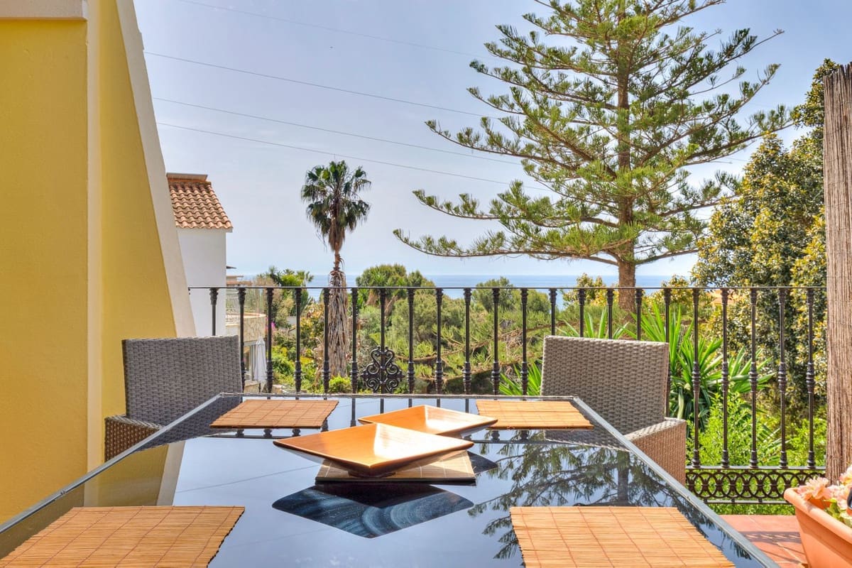 5 sypialnia Willa na sprzedaż w Fuengirola z basenem garażem - 695 000 € (Ref: 9515889)