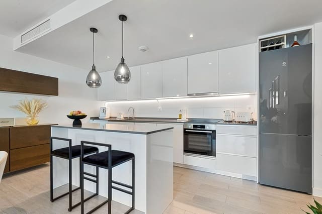 3 makuuhuone Huoneisto myytävänä paikassa Mijas Costa, Mijas mukana uima-altaan 
autotalli - 530 000 € (Ref: 9575112)