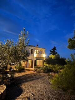 6 bedroom Finca/Country House for holiday rental in L'Ametlla de Mar with pool garage - € 3,500 (Ref: 9598167)