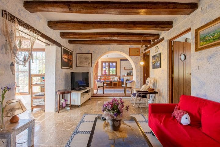 6 chambre Finca/Maison de Campagne à vendre à L'Ametlla de Mar avec piscine garage - 650 000 € (Ref: 9598167)
