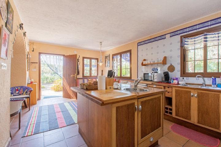 6 chambre Finca/Maison de Campagne à vendre à L'Ametlla de Mar avec piscine garage - 650 000 € (Ref: 9598167)