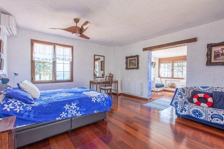 6 chambre Finca/Maison de Campagne à vendre à L'Ametlla de Mar avec piscine garage - 650 000 € (Ref: 9598167)