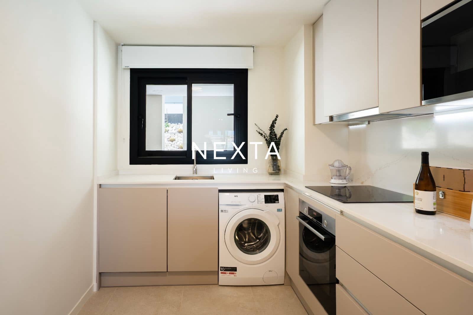 2 sovrum Lägenhet att hyra i El Medano med pool garage - 2 250 € (Ref: 10017220)