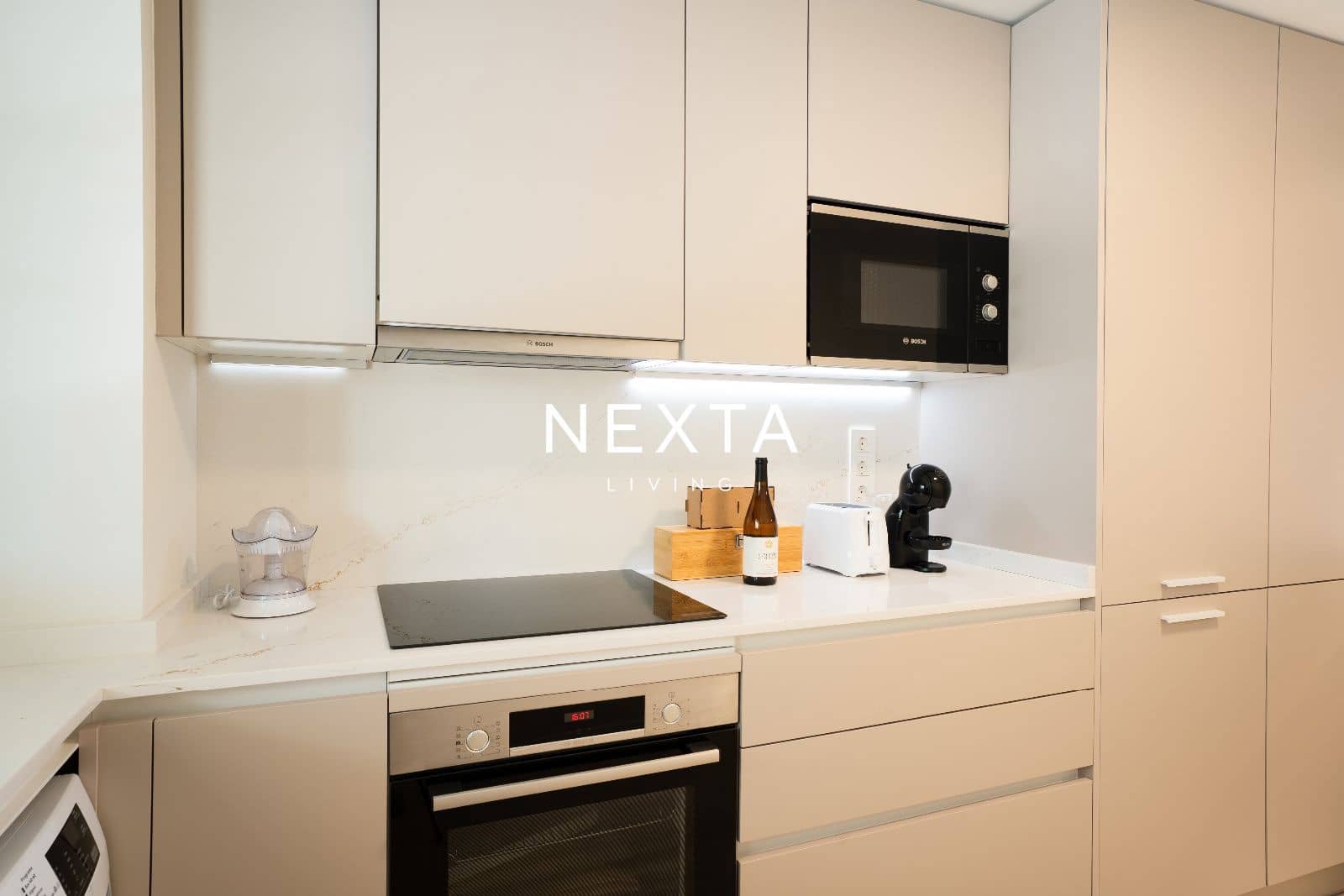 2 sovrum Lägenhet att hyra i El Medano med pool garage - 2 250 € (Ref: 10017220)