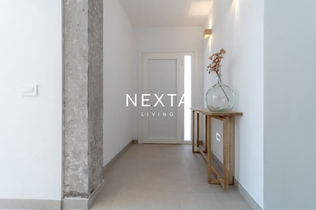 3 chambre Villa/Maison à vendre à El Medano, Granadilla de Abona avec piscine garage - 1 100 000 € (Ref: 10034435)