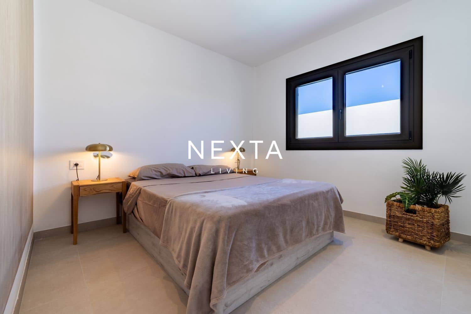 3 chambre Villa/Maison à vendre à El Medano avec piscine garage - 1 100 000 € (Ref: 10034435)