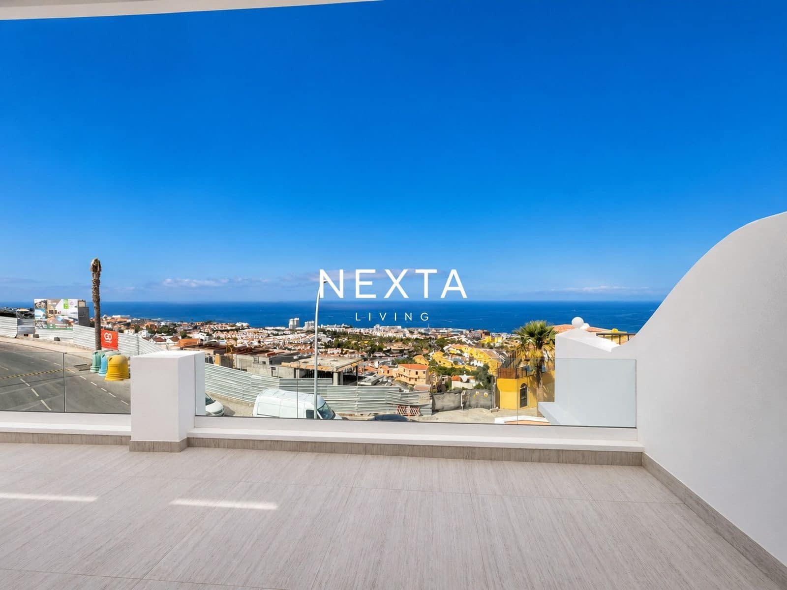 3 sypialnia Mieszkanie na sprzedaż w Costa Adeje z basenem garażem - 1 600 000 € (Ref: 10045913)