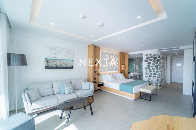 Flat for sale in La Caleta Adeje, Adeje with pool - € 395,000 (Ref: 10048396)