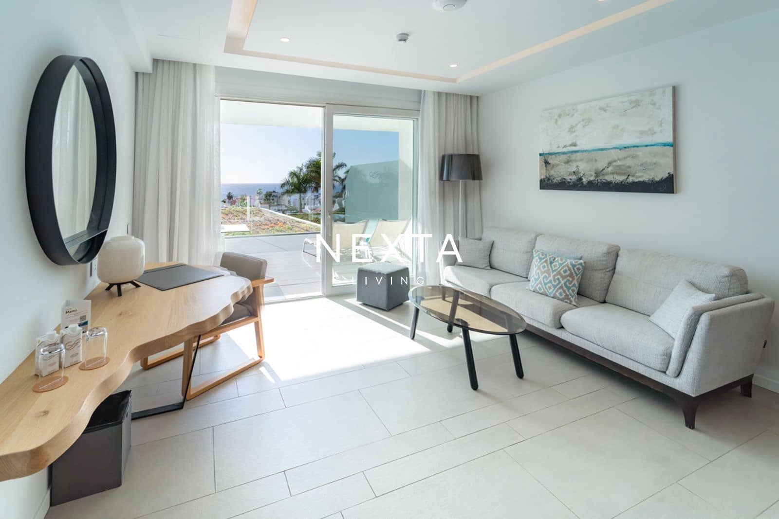 Flat for sale in La Caleta Adeje with pool - € 395,000 (Ref: 10048396)