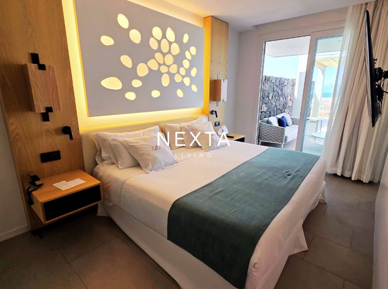 Piso de 1 habitación en La Caleta Adeje en venta con piscina - 950.000 € (Ref: 10048665)