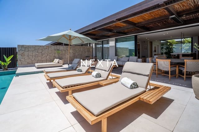 3 soverom Villa til salgs i La Caleta Adeje, Adeje med svømmebasseng garasje - € 1 875 000 (Ref: 10048971)