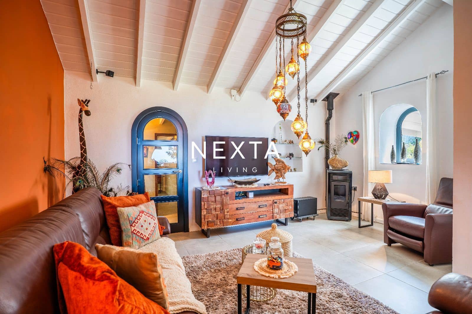3 bedroom Villa for sale in Arona with pool - € 1,250,000 (Ref: 10054344)