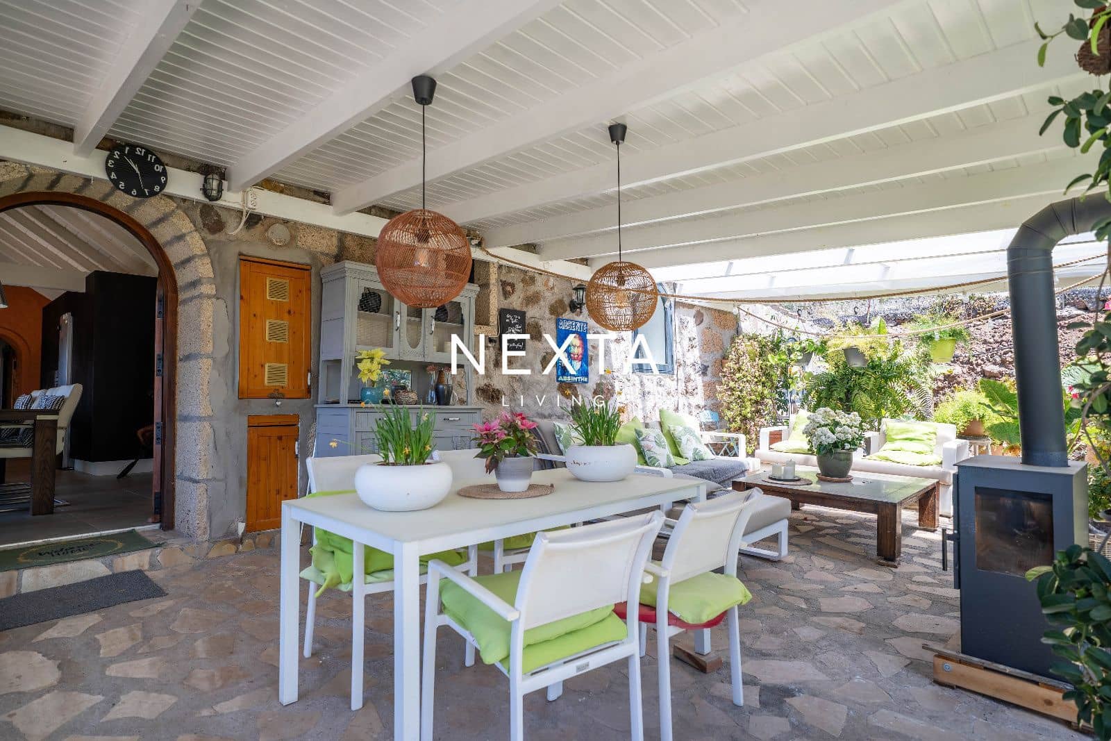 3 bedroom Villa for sale in Arona with pool - € 1,250,000 (Ref: 10054344)