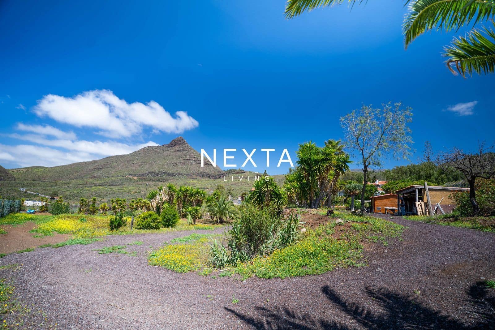 3 bedroom Villa for sale in Arona with pool - € 1,250,000 (Ref: 10054344)