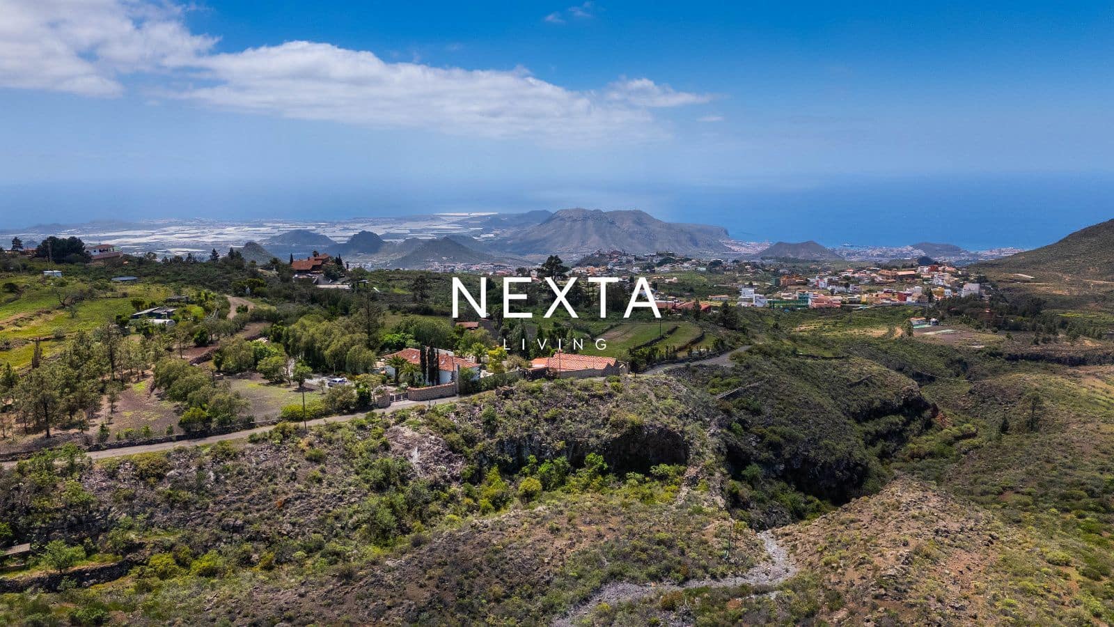 3 bedroom Villa for sale in Arona with pool - € 1,250,000 (Ref: 10054344)