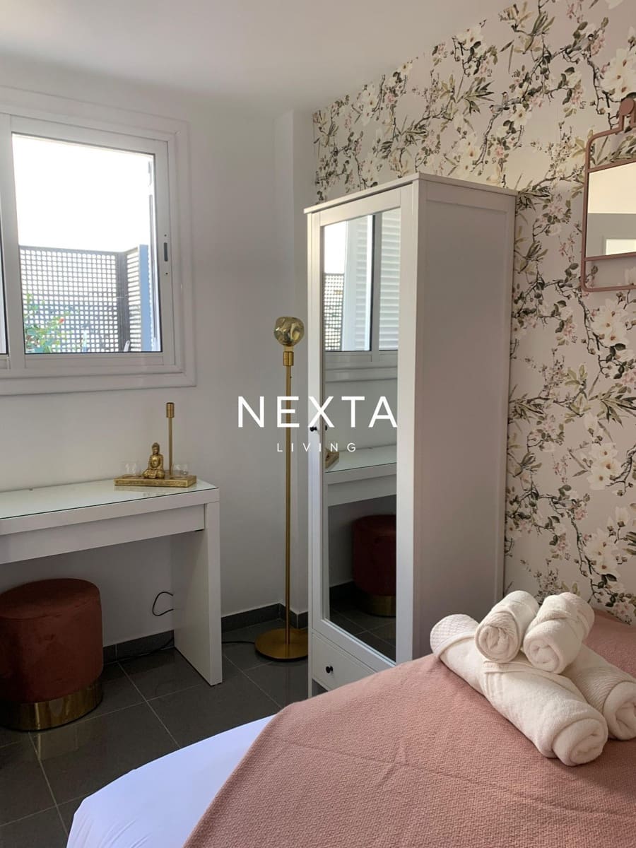 4 soverom Hus til leie i Puerto Santiago med garasje - € 4 200 (Ref: 10057696)