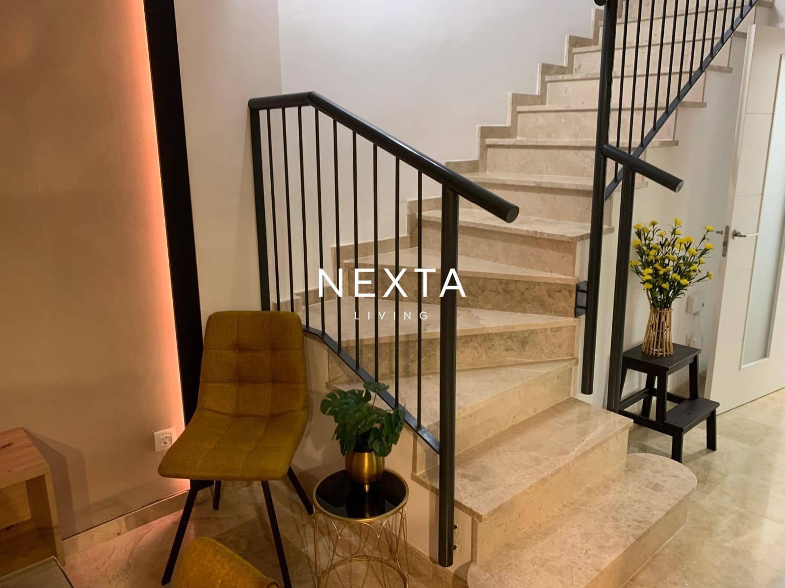4 soverom Hus til leie i Puerto Santiago med garasje - € 4 200 (Ref: 10057696)