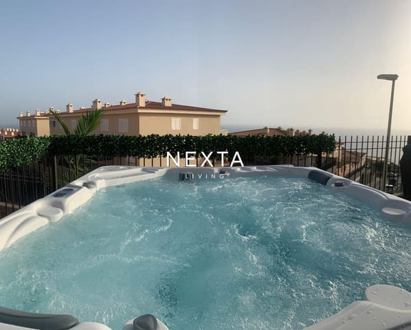 4 soverom Hus til leie i Puerto Santiago, Santiago del Teide med garasje - € 4 200 (Ref: 10057696)