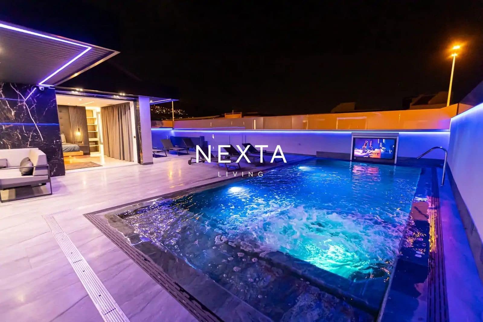 3 quarto Moradia para venda em Costa Adeje com piscina - 2 195 000 € (Ref: 10057697)