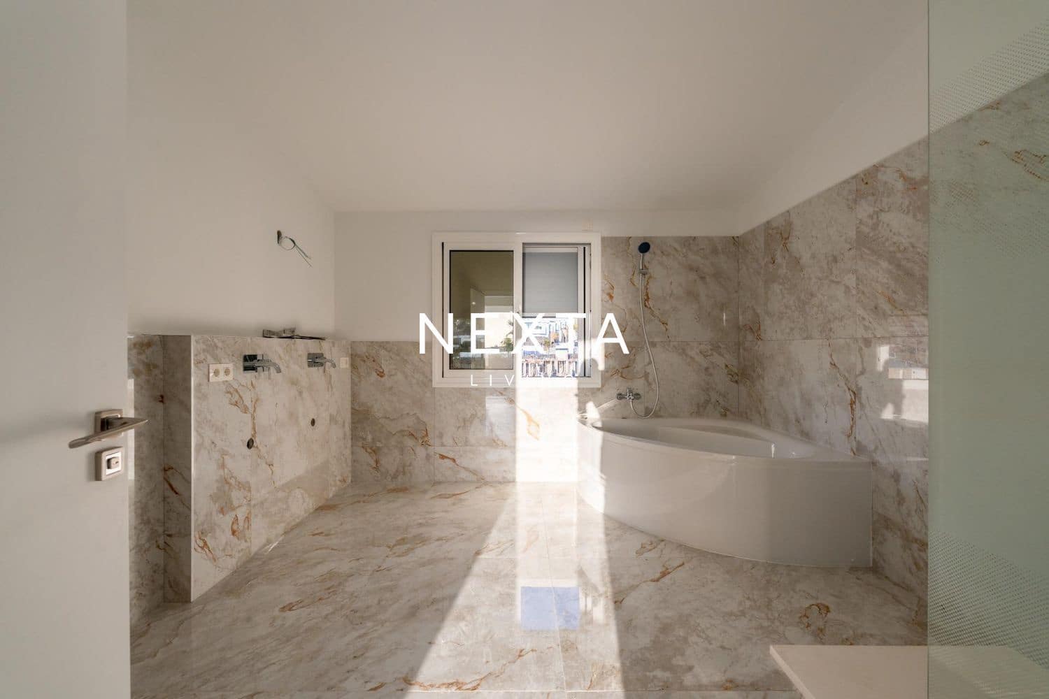 5 soveværelse Penthouse til salg i Callao Salvaje med swimmingpool - € 890.000 (Ref: 10057698)