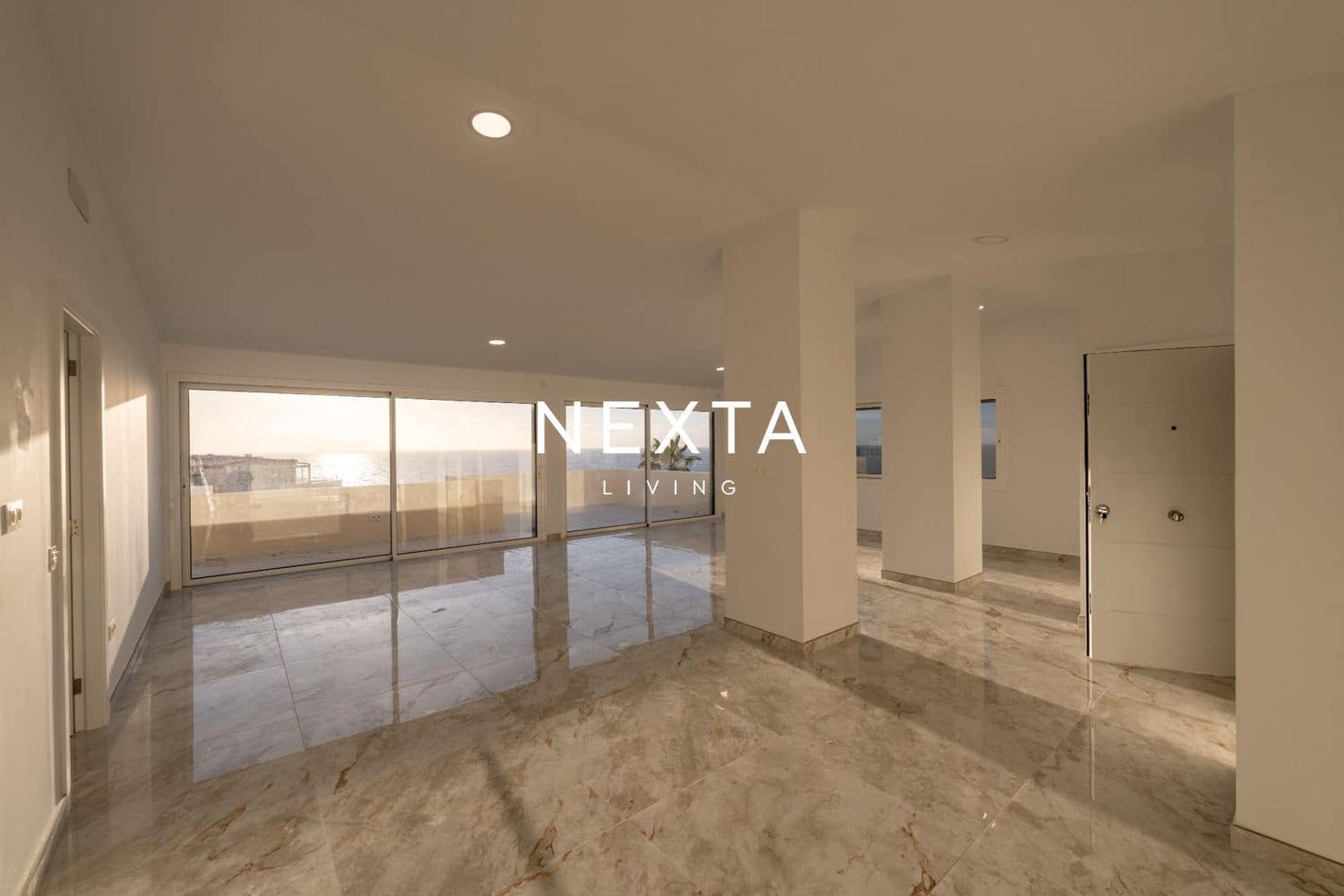 5 soveværelse Penthouse til salg i Callao Salvaje med swimmingpool - € 890.000 (Ref: 10057698)