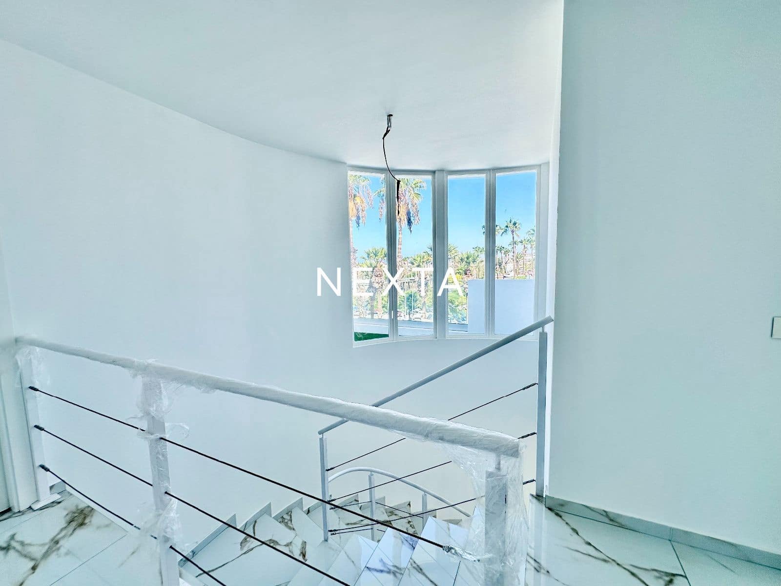 3 bedroom Villa for sale in Costa Adeje with pool garage - € 1,350,000 (Ref: 10057699)