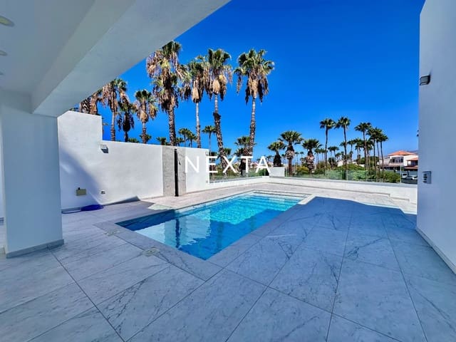 3 camera da letto Villa in vendita in San Eugenio Alto, Adeje con piscina garage - 1.350.000 € (Rif: 10057699)