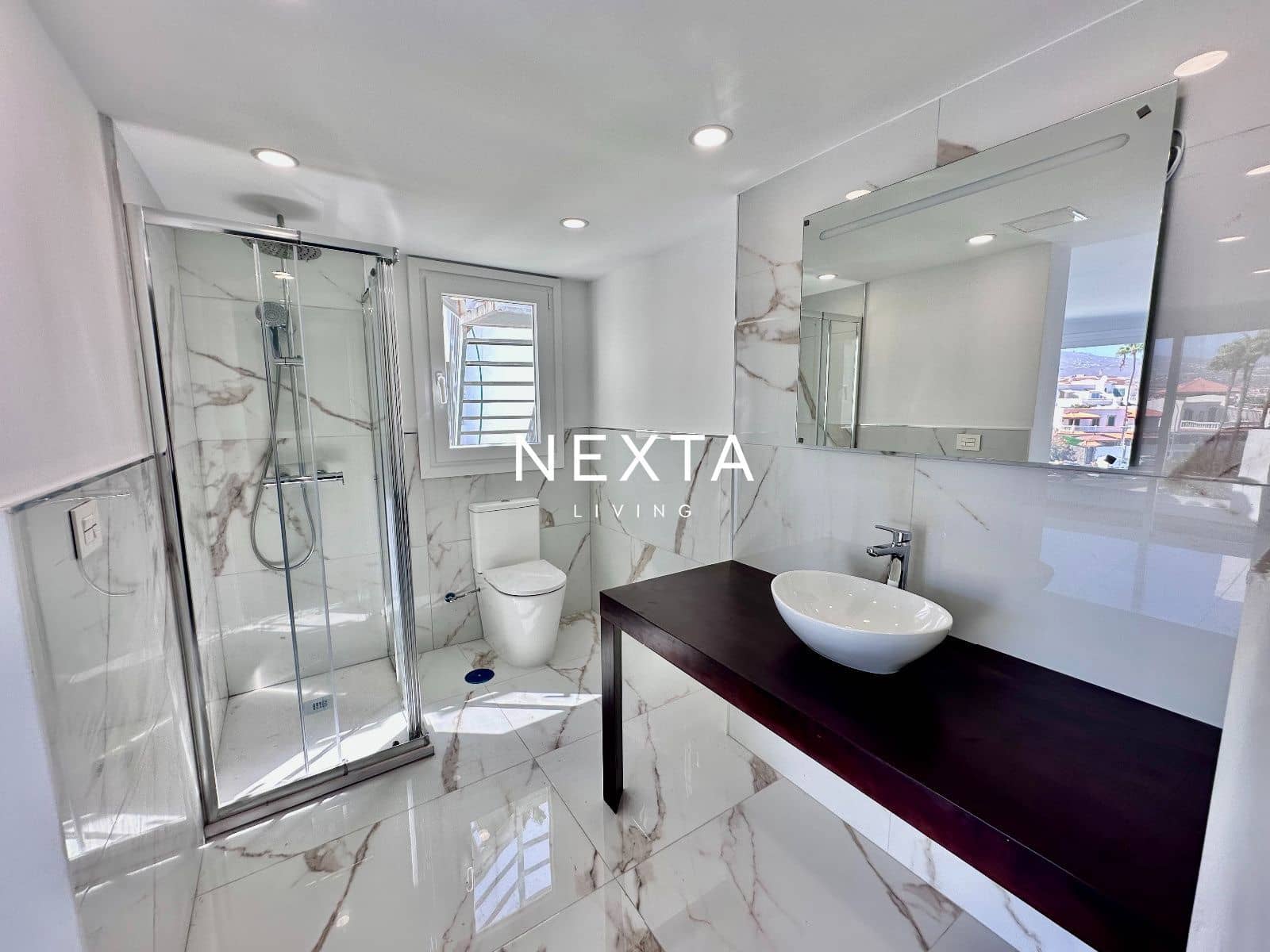 3 bedroom Villa for sale in Costa Adeje with pool garage - € 1,350,000 (Ref: 10057699)