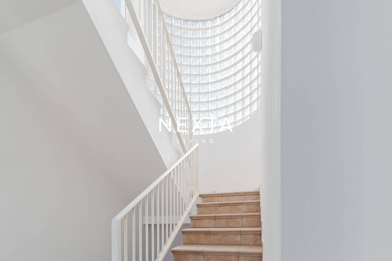 12 slaapkamer Villa te koop in Playa Paraiso met zwembad garage - € 4.300.000 (Ref: 10073308)