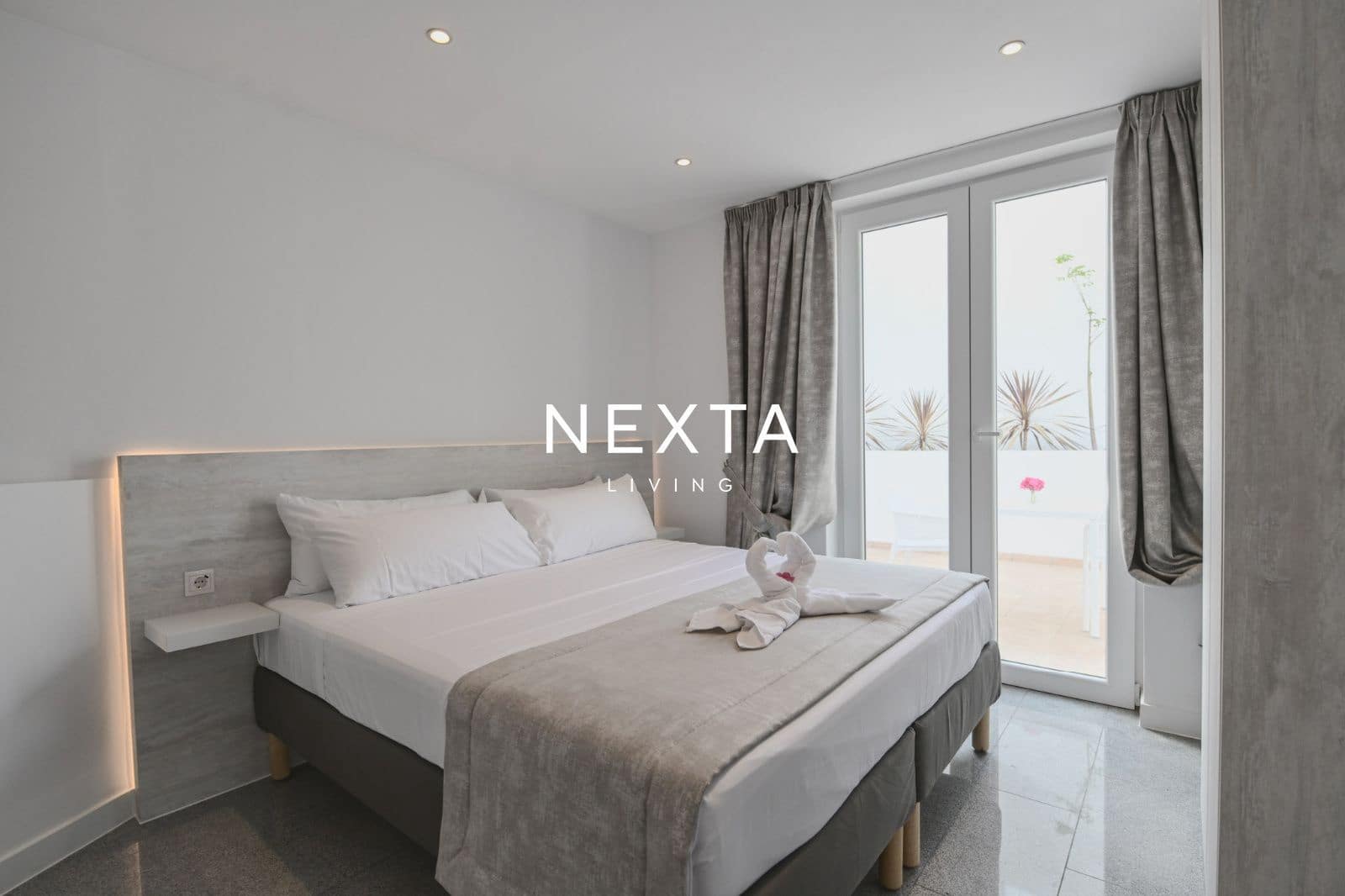 12 slaapkamer Villa te koop in Playa Paraiso met zwembad garage - € 4.300.000 (Ref: 10073308)