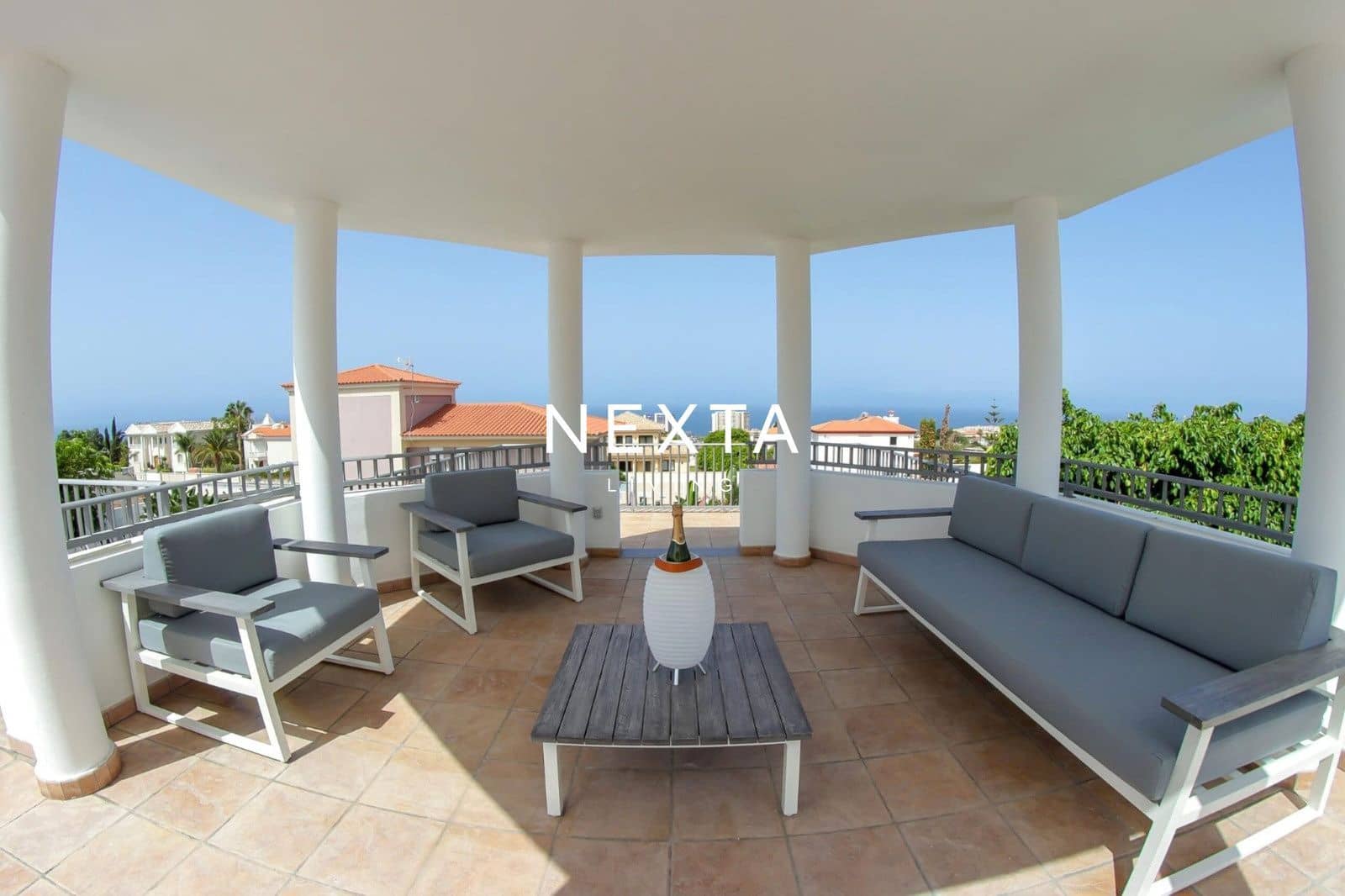 12 slaapkamer Villa te koop in Playa Paraiso met zwembad garage - € 4.300.000 (Ref: 10073308)