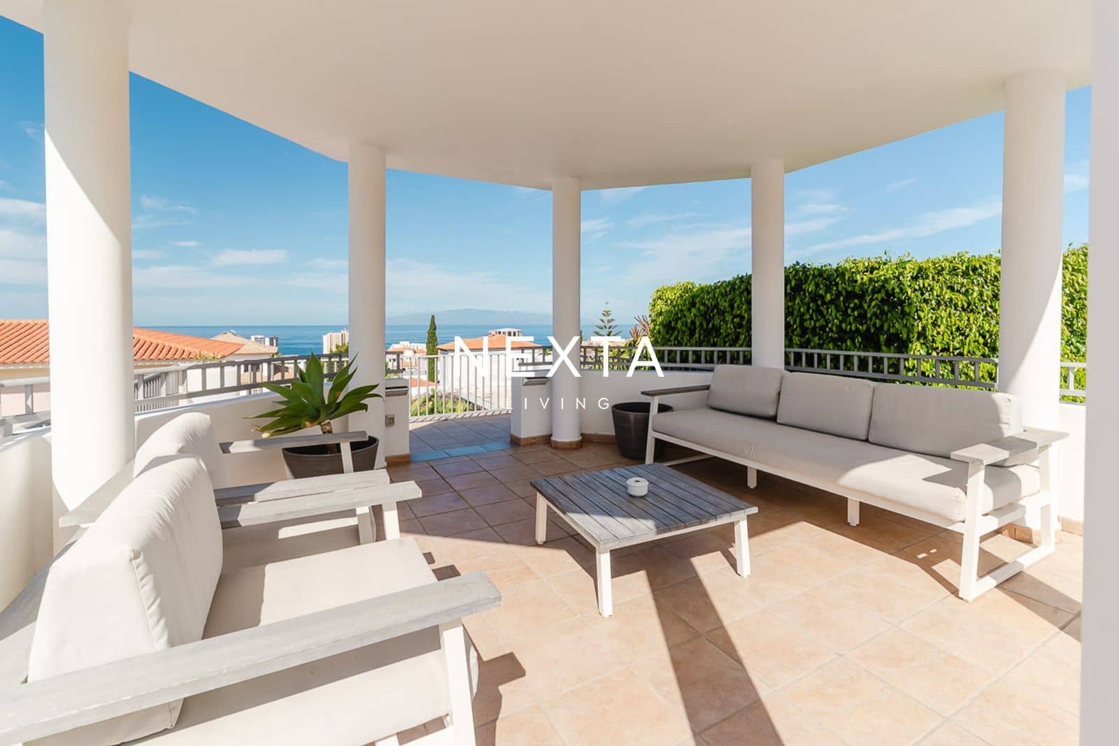 12 slaapkamer Villa te koop in Playa Paraiso met zwembad garage - € 4.300.000 (Ref: 10073308)