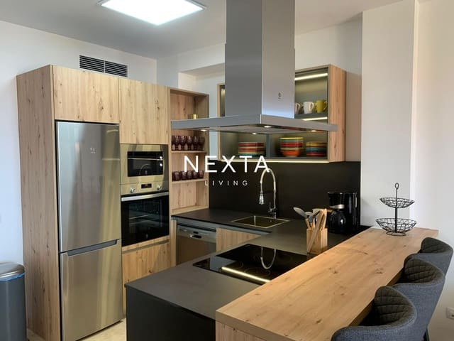 Casa de 4 habitaciones en Puerto Santiago, Santiago del Teide en alquiler con piscina garaje - 4.200 € (Ref: 10090949)
