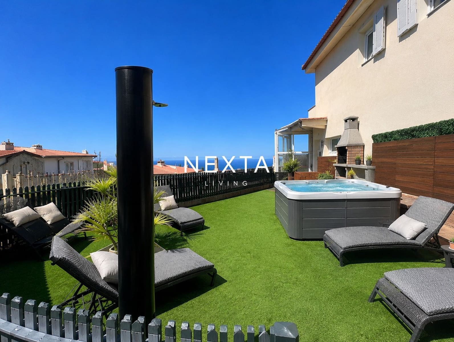 Casa de 4 habitaciones en Puerto Santiago en alquiler con piscina garaje - 4.200 € (Ref: 10090949)