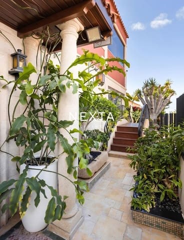 4 chambre Villa/Maison à vendre à Los Cristianos, Arona avec piscine garage - 2 450 000 € (Ref: 10094876)