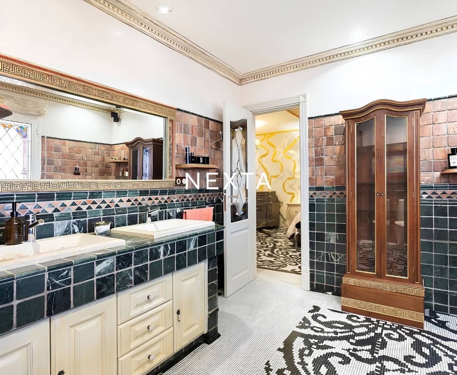 4 chambre Villa/Maison à vendre à Los Cristianos avec piscine garage - 2 450 000 € (Ref: 10094876)
