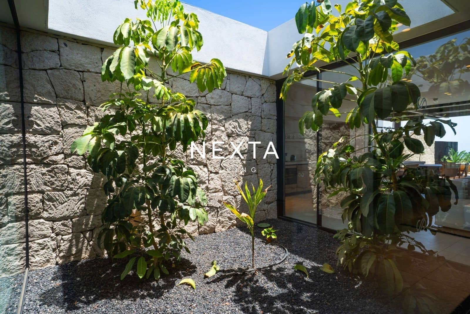 3 soverom Villa til salgs i La Caleta Adeje med svømmebasseng garasje - € 2 300 000 (Ref: 10095361)