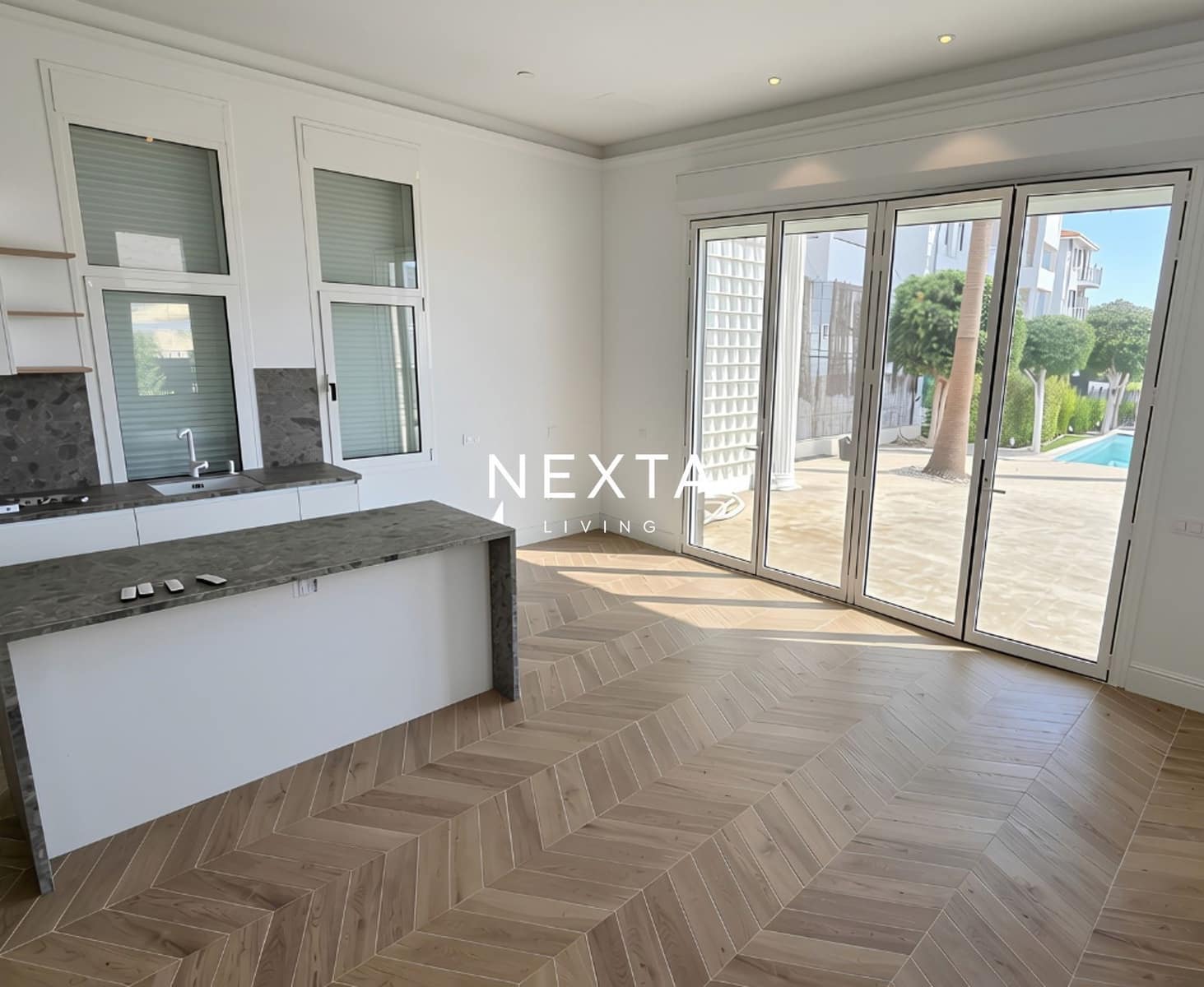 5 chambre Villa/Maison à vendre à Los Cristianos avec piscine garage - 1 300 000 € (Ref: 10104358)