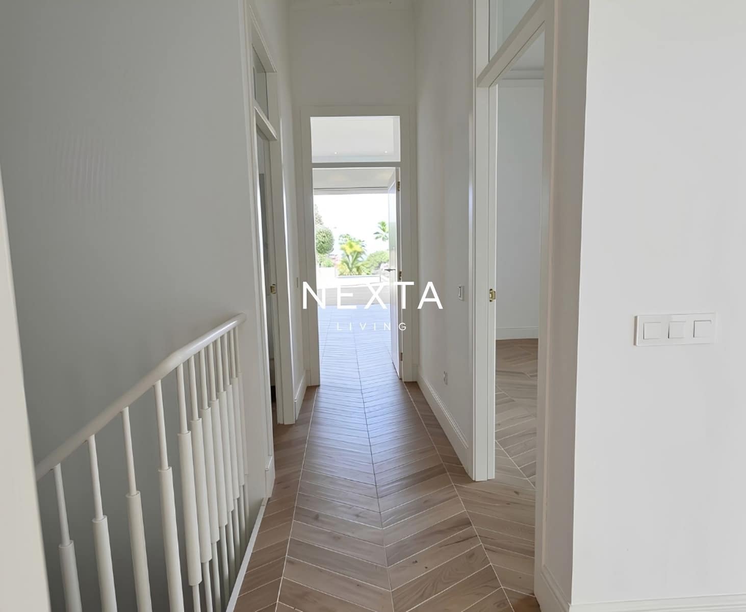 5 chambre Villa/Maison à vendre à Los Cristianos avec piscine garage - 1 300 000 € (Ref: 10104358)