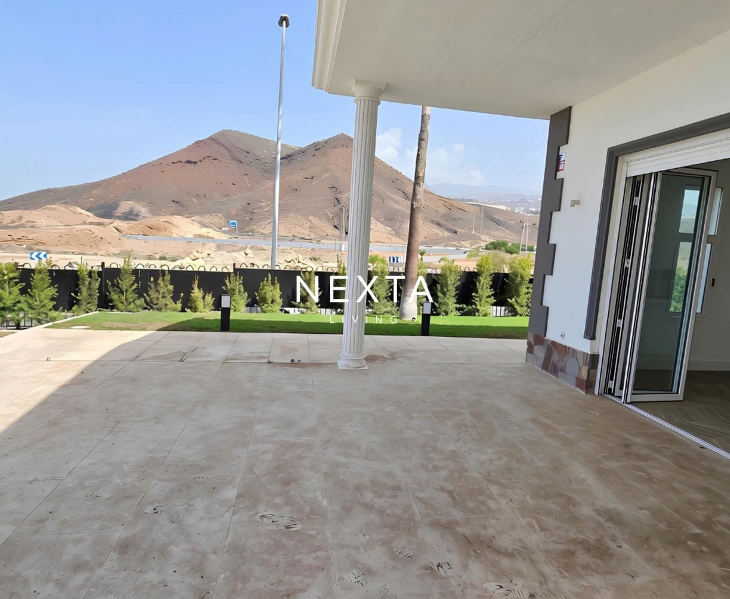 5 chambre Villa/Maison à vendre à Los Cristianos avec piscine garage - 1 300 000 € (Ref: 10104358)