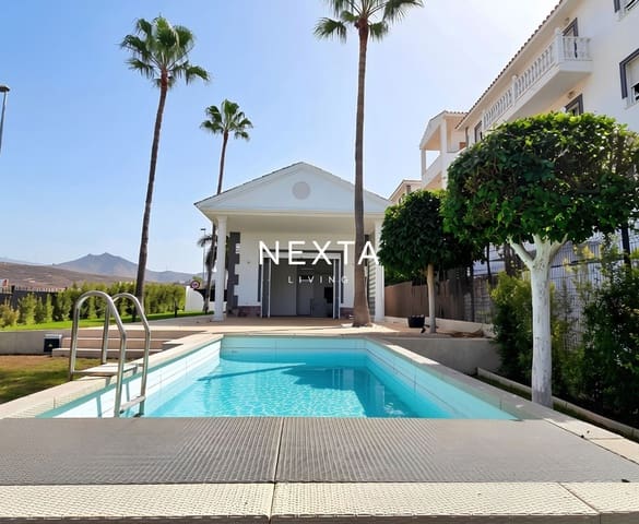 5 chambre Villa/Maison à vendre à Los Cristianos, Arona avec piscine garage - 1 300 000 € (Ref: 10104358)