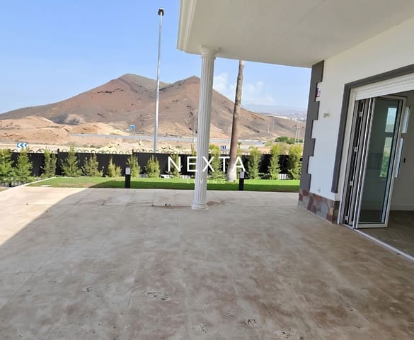 5 chambre Villa/Maison à vendre à Los Cristianos, Arona avec piscine garage - 1 300 000 € (Ref: 10104358)