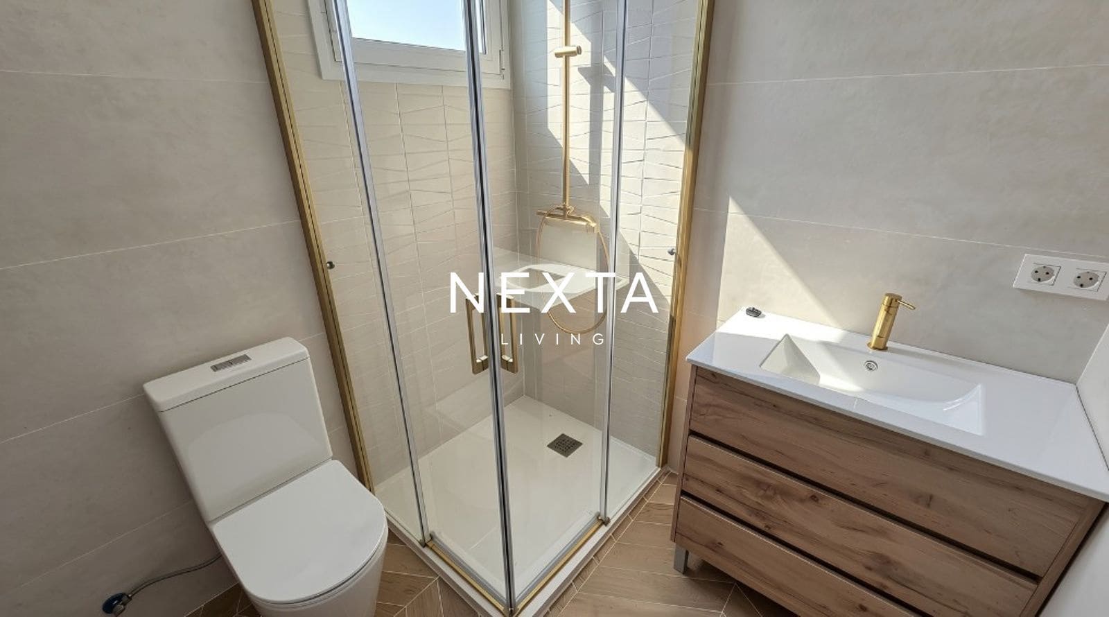 5 chambre Villa/Maison à vendre à Los Cristianos avec piscine garage - 1 300 000 € (Ref: 10104358)
