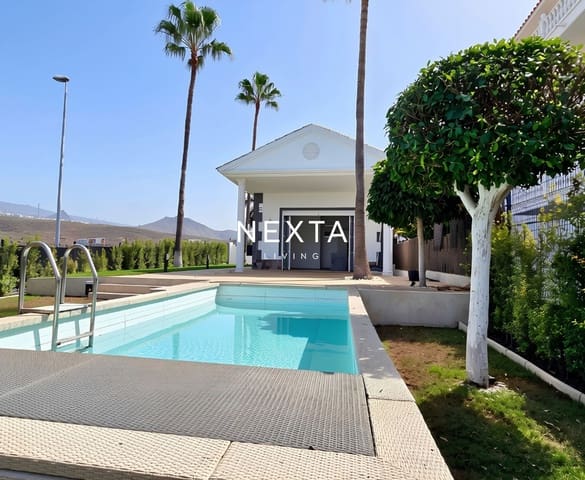 5 chambre Villa/Maison à vendre à Los Cristianos, Arona avec piscine garage - 1 300 000 € (Ref: 10104358)