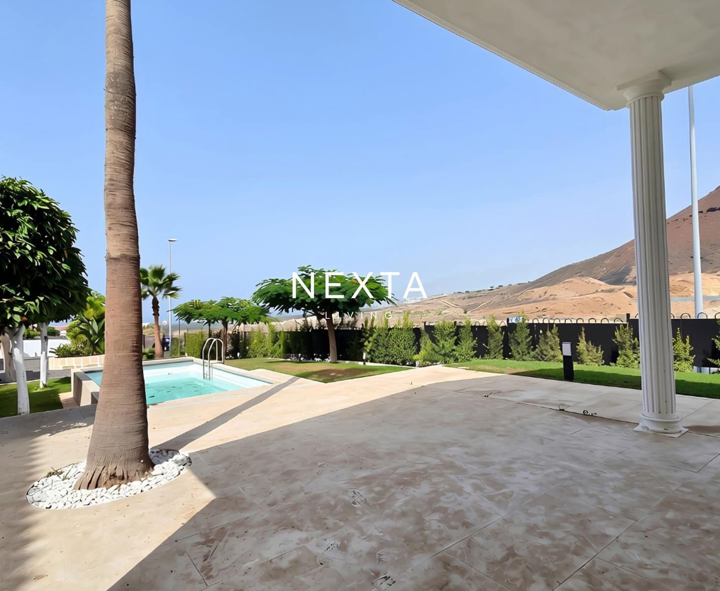 5 chambre Villa/Maison à vendre à Los Cristianos avec piscine garage - 1 300 000 € (Ref: 10104358)