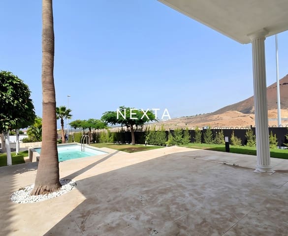 5 chambre Villa/Maison à vendre à Los Cristianos, Arona avec piscine garage - 1 300 000 € (Ref: 10104358)