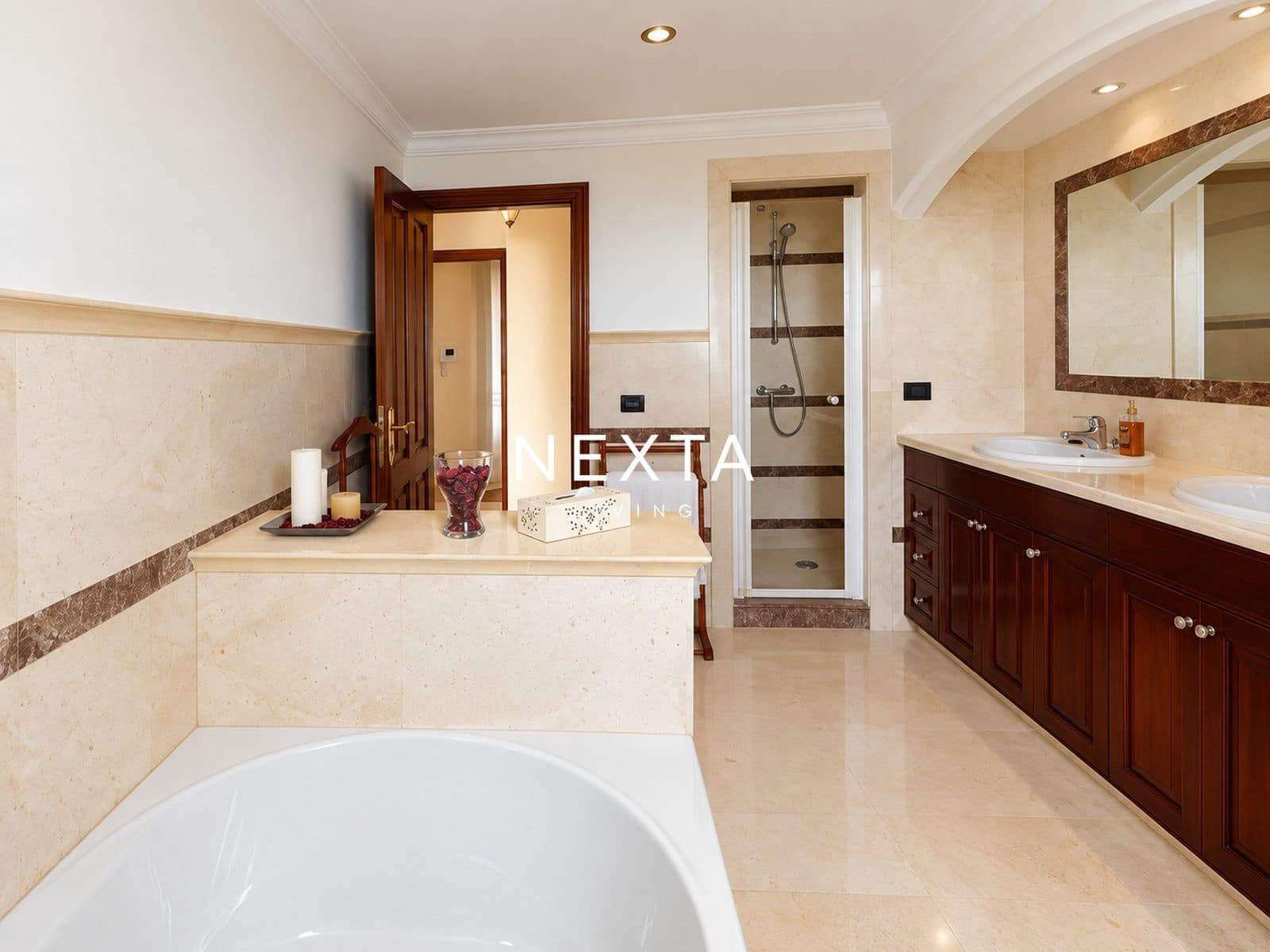 6 camera da letto Villa in vendita in Los Olivos con piscina garage - 1.750.000 € (Rif: 10111903)