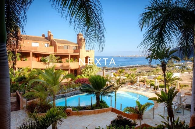Piso de 2 habitaciones en Palm-Mar, Arona en venta con piscina garaje - 655.000 € (Ref: 10121080)